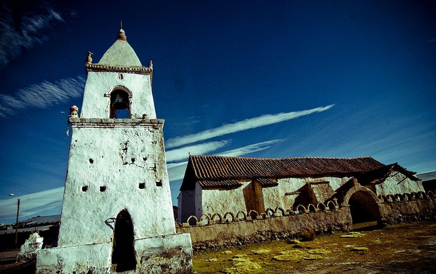 Campanario o Iglesia de Isluga